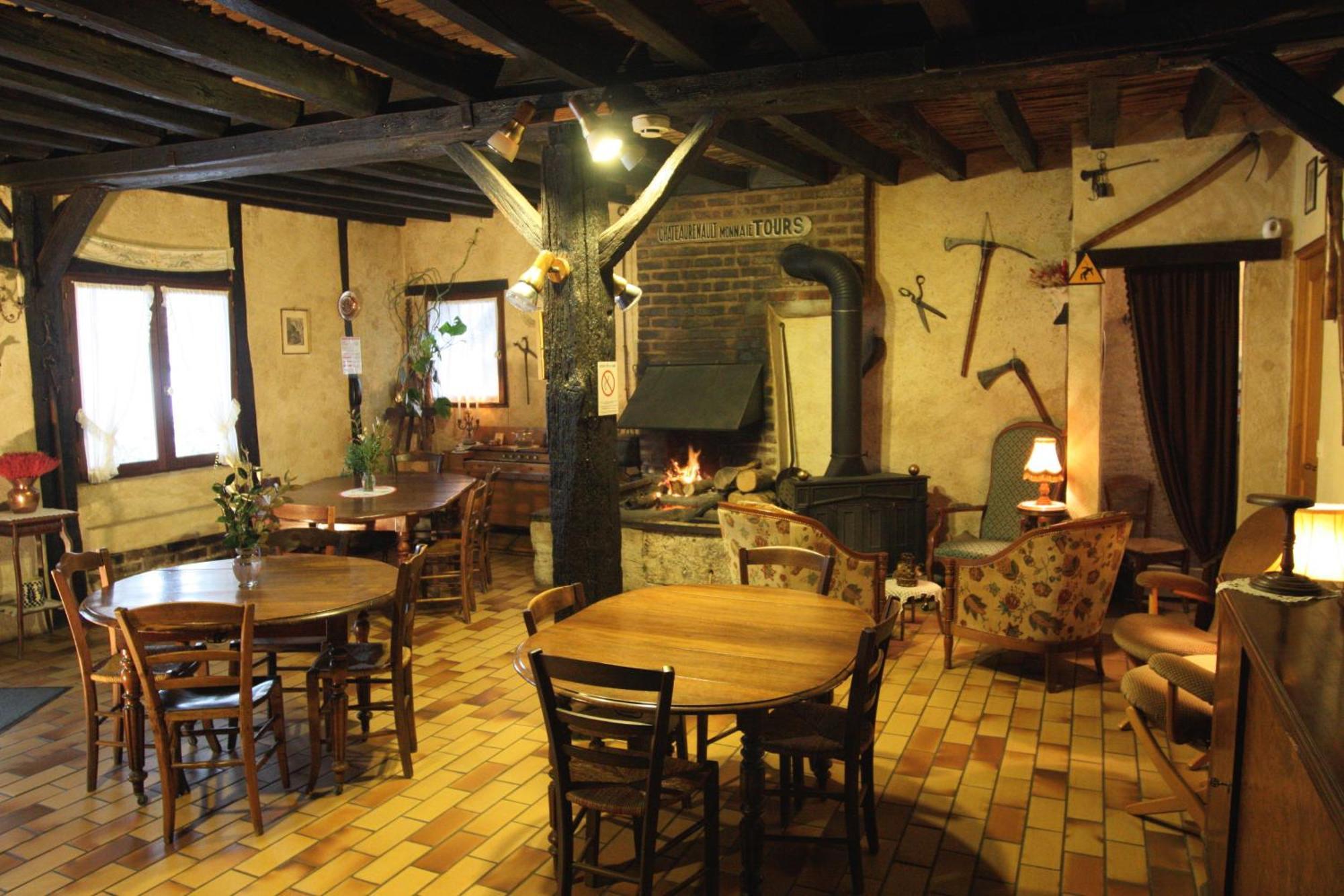 Bed and Breakfast La Marechalerie Monthodon Экстерьер фото