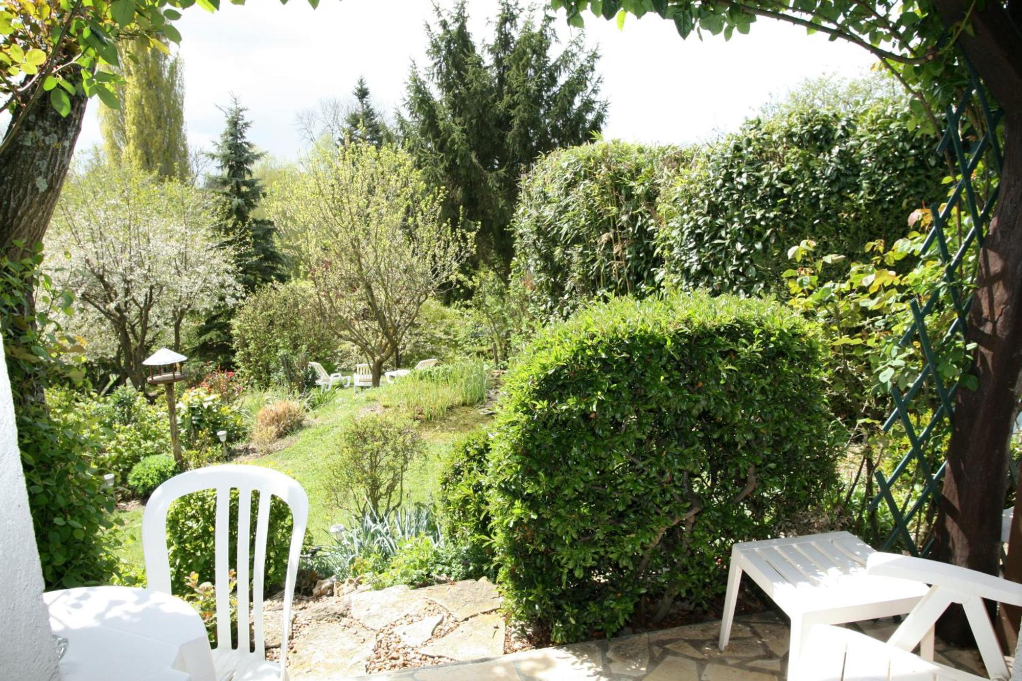 Bed and Breakfast La Marechalerie Monthodon Экстерьер фото
