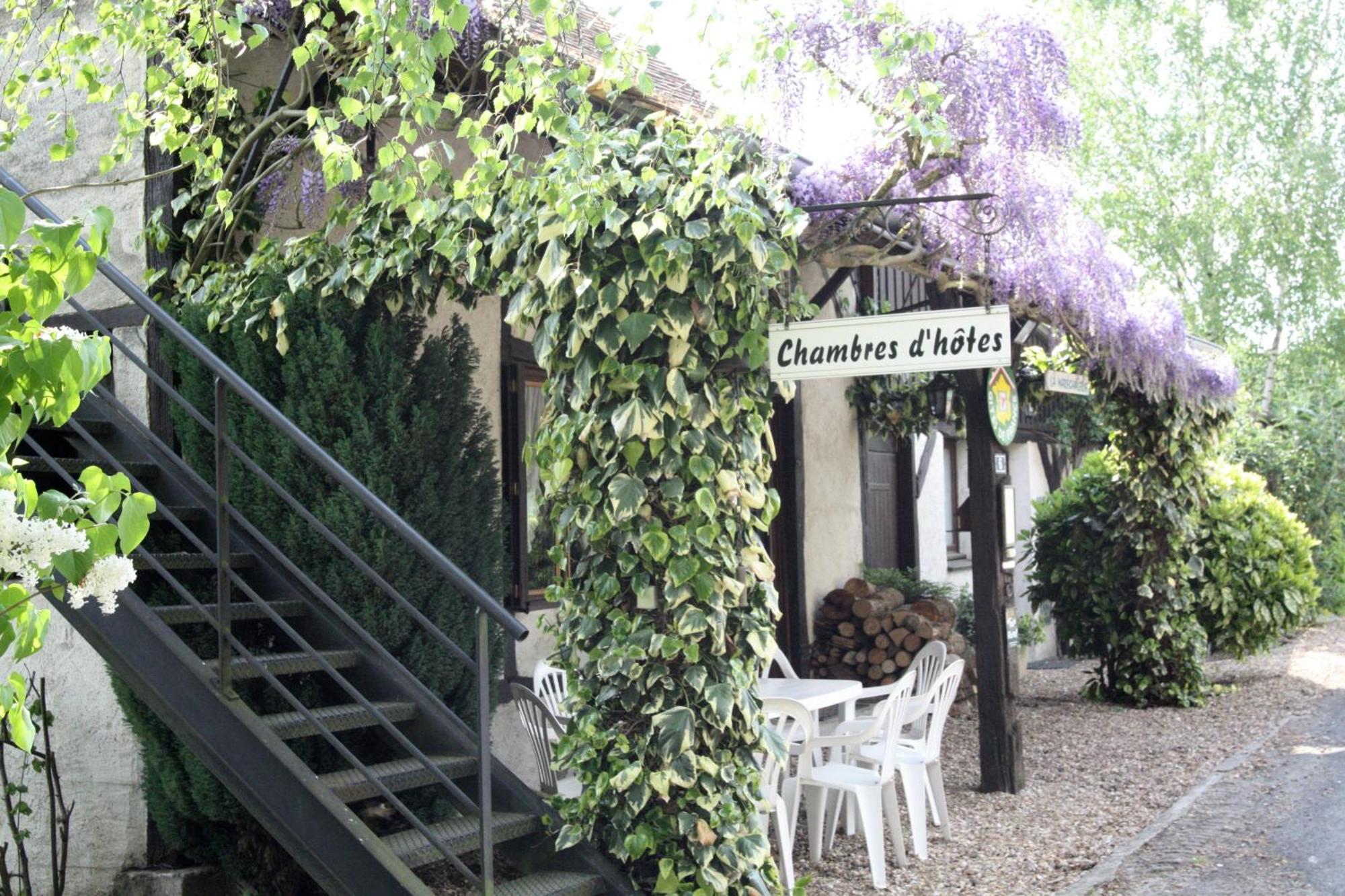 Bed and Breakfast La Marechalerie Monthodon Экстерьер фото
