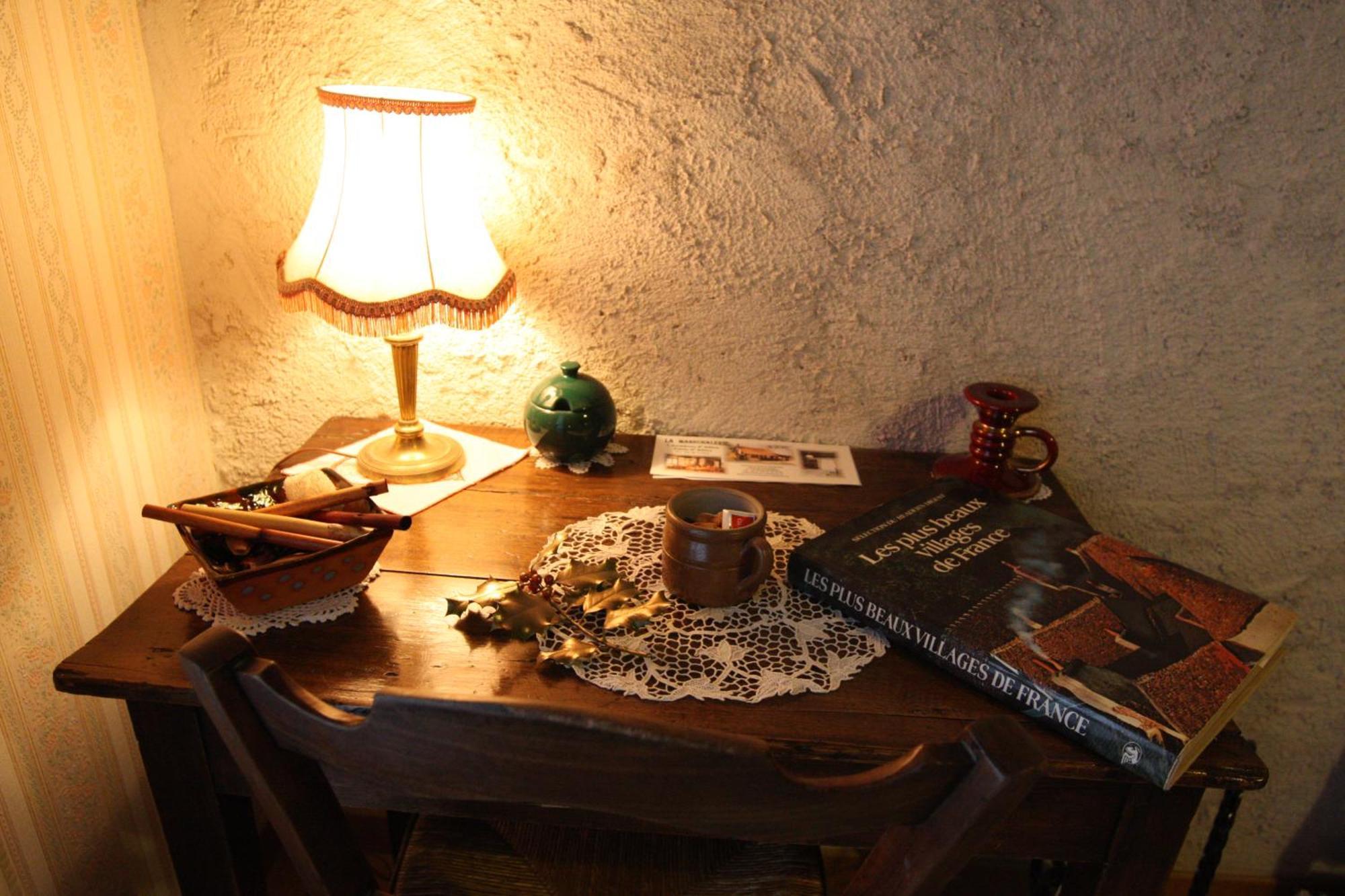 Bed and Breakfast La Marechalerie Monthodon Экстерьер фото