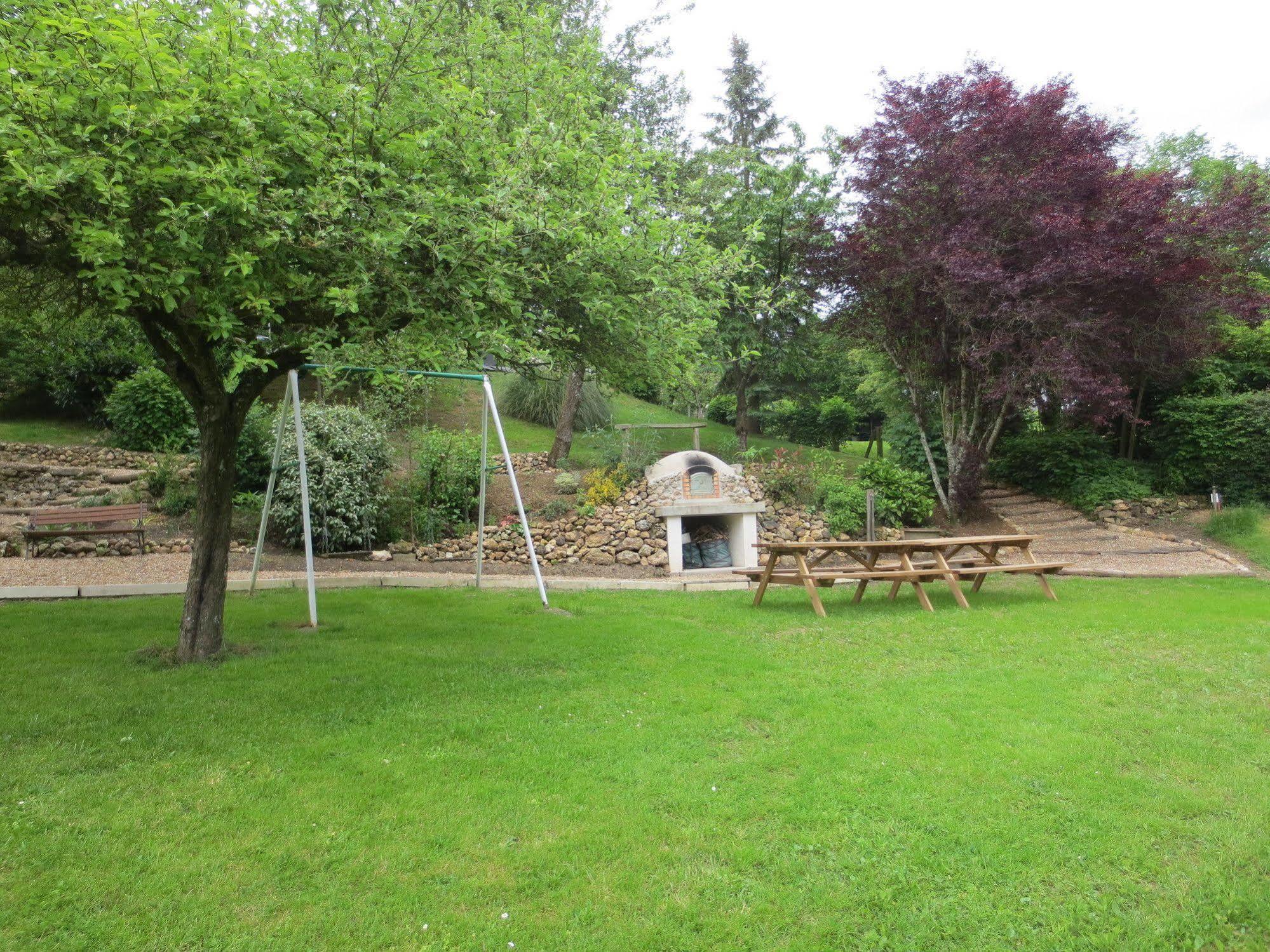 Bed and Breakfast La Marechalerie Monthodon Экстерьер фото