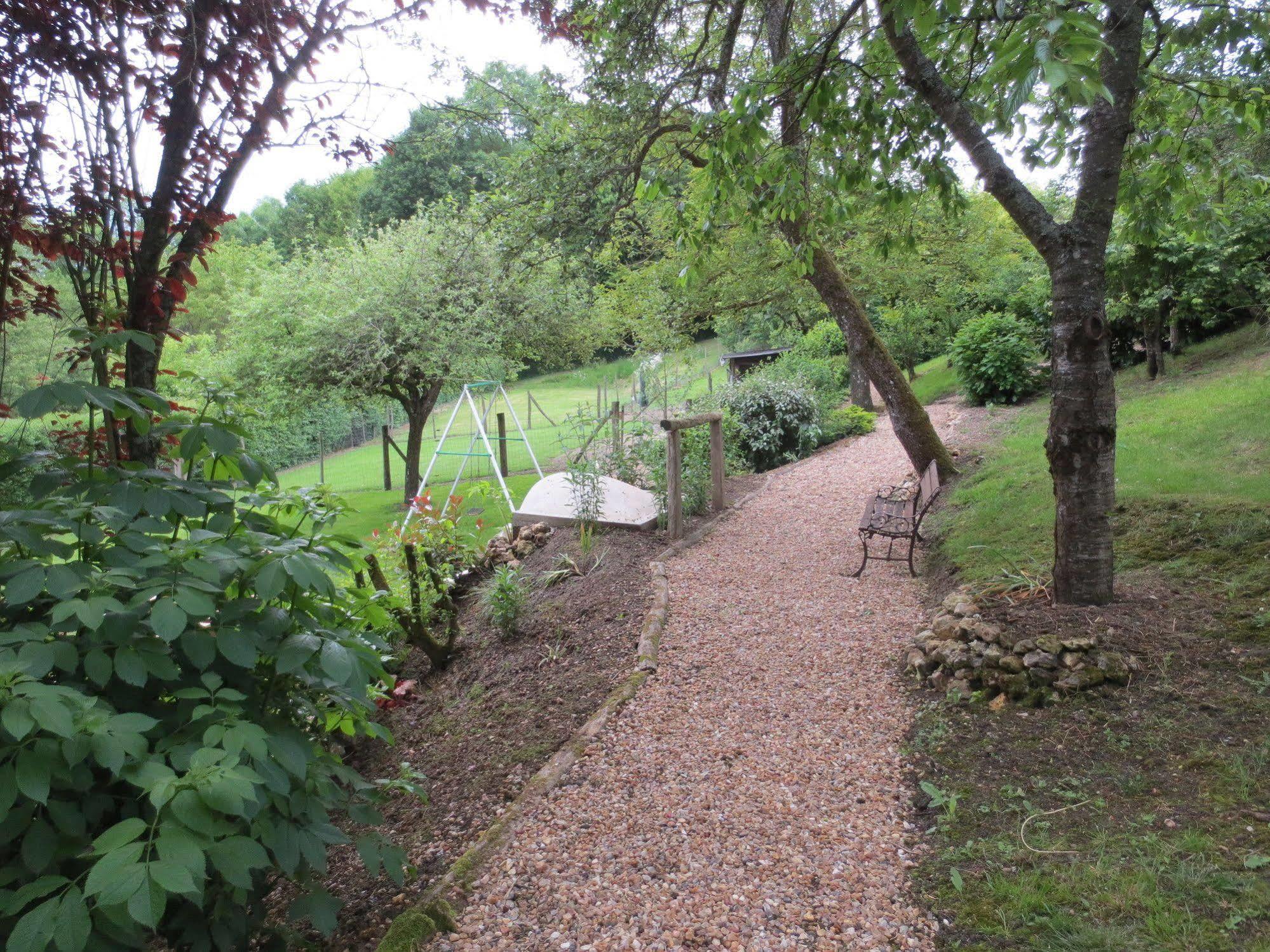 Bed and Breakfast La Marechalerie Monthodon Экстерьер фото